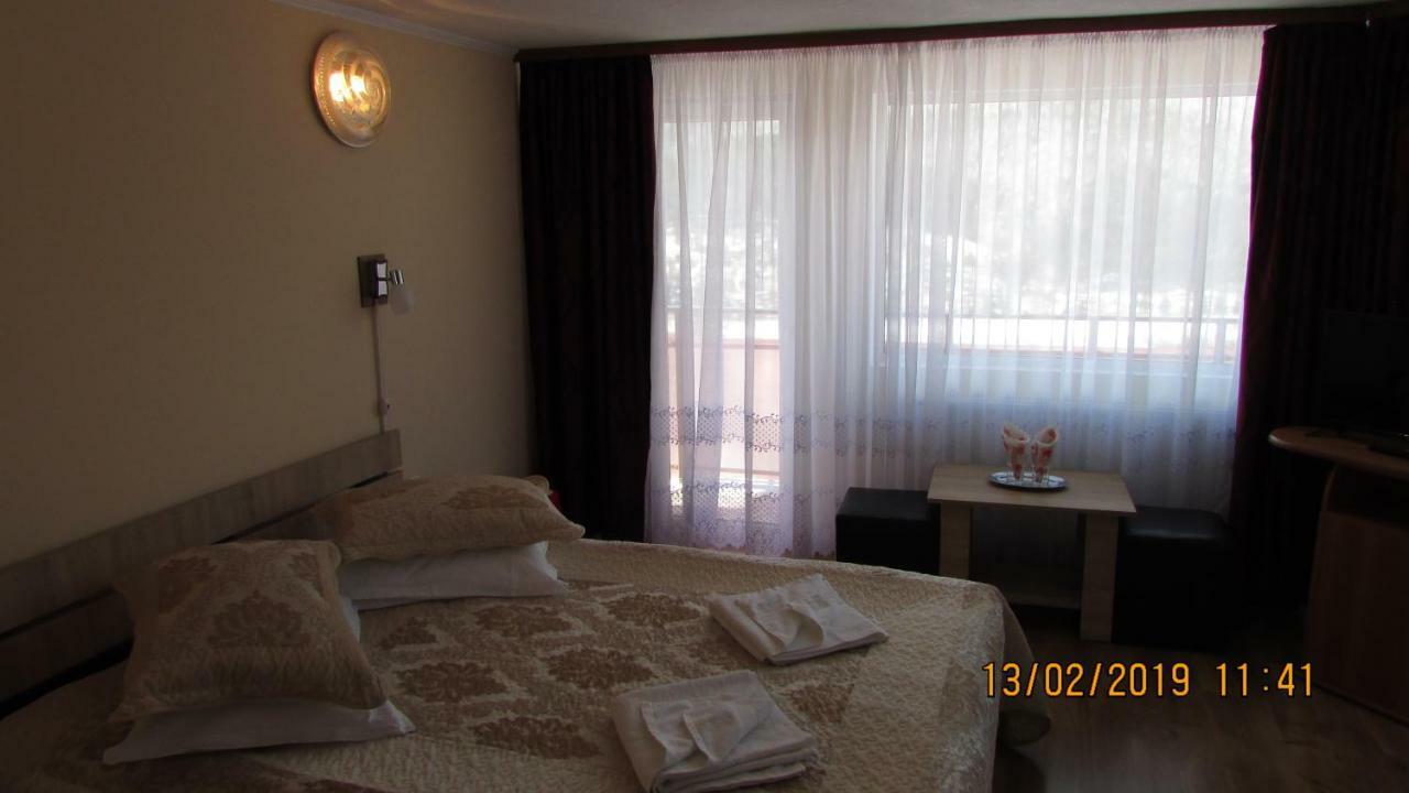 Vila Marcela Busteni Luaran gambar
