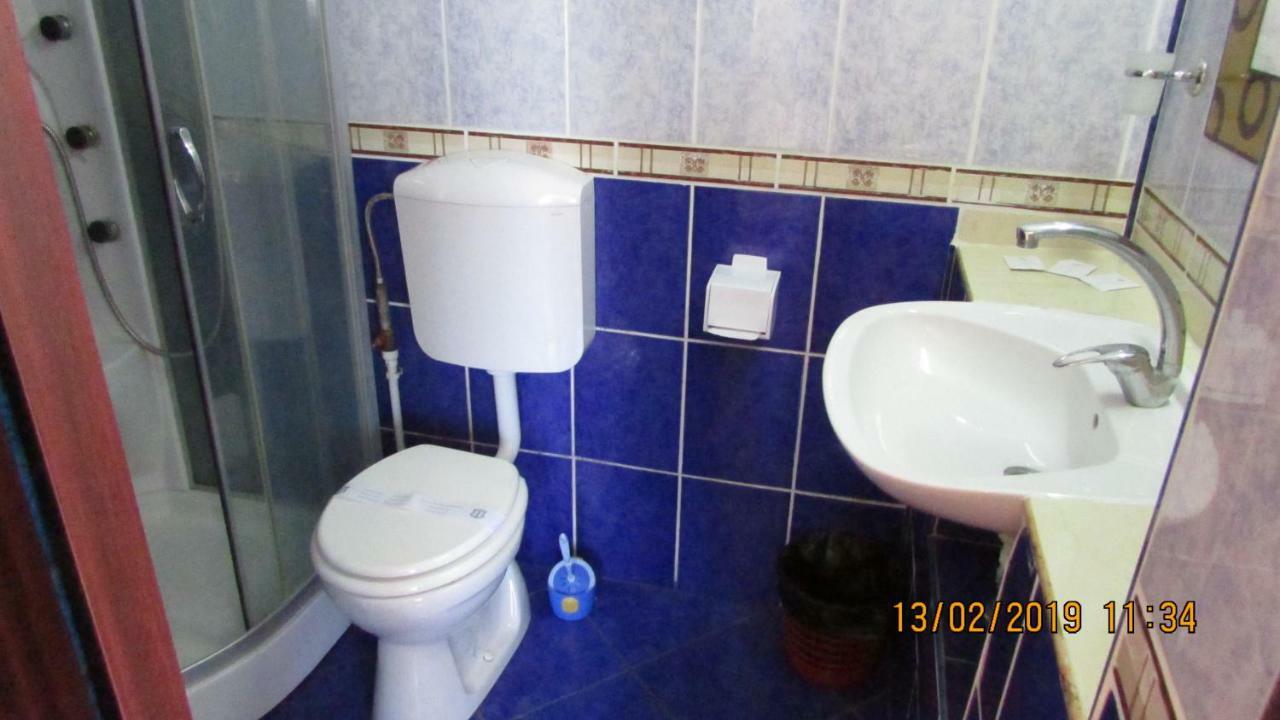 Vila Marcela Busteni Luaran gambar