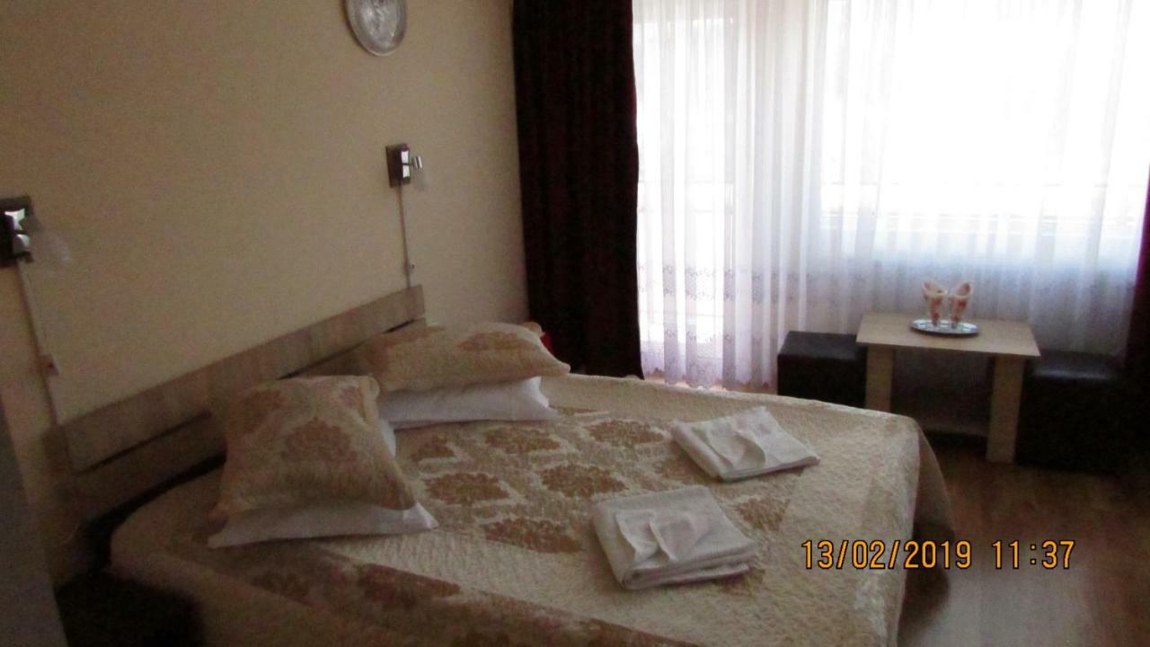 Vila Marcela Busteni Luaran gambar