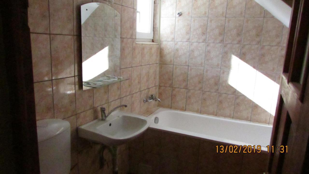 Vila Marcela Busteni Luaran gambar